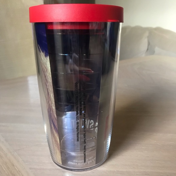 *NEW* TAYLOR SWIFT Red Tervis Tumbler - Picture 5 of 7